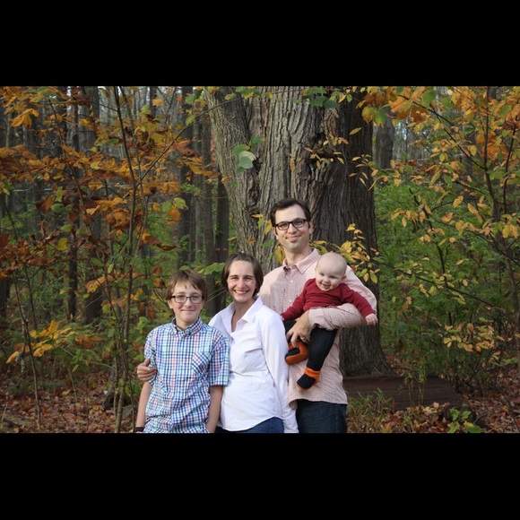 Meet your Posher, April - Picture 2 of 3